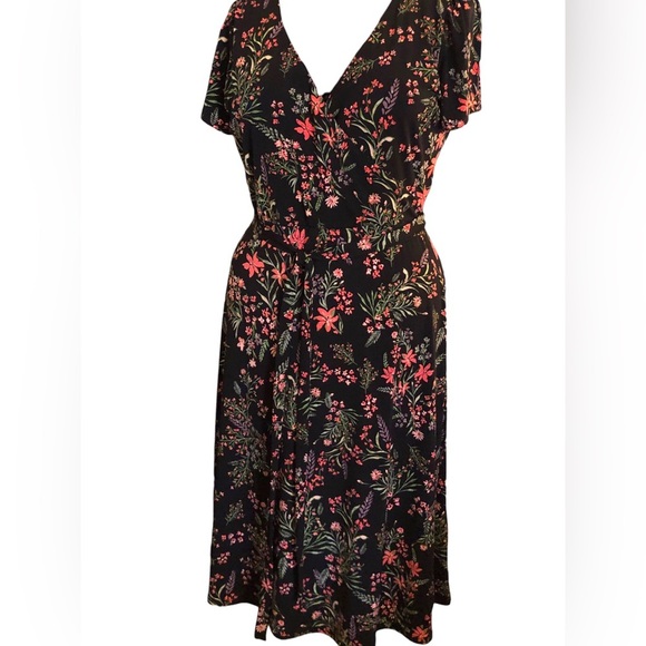 • New Rachel Zoe Black Floral Print Wrap Dress Vneck Lined Size Large - Picture 9 of 13
